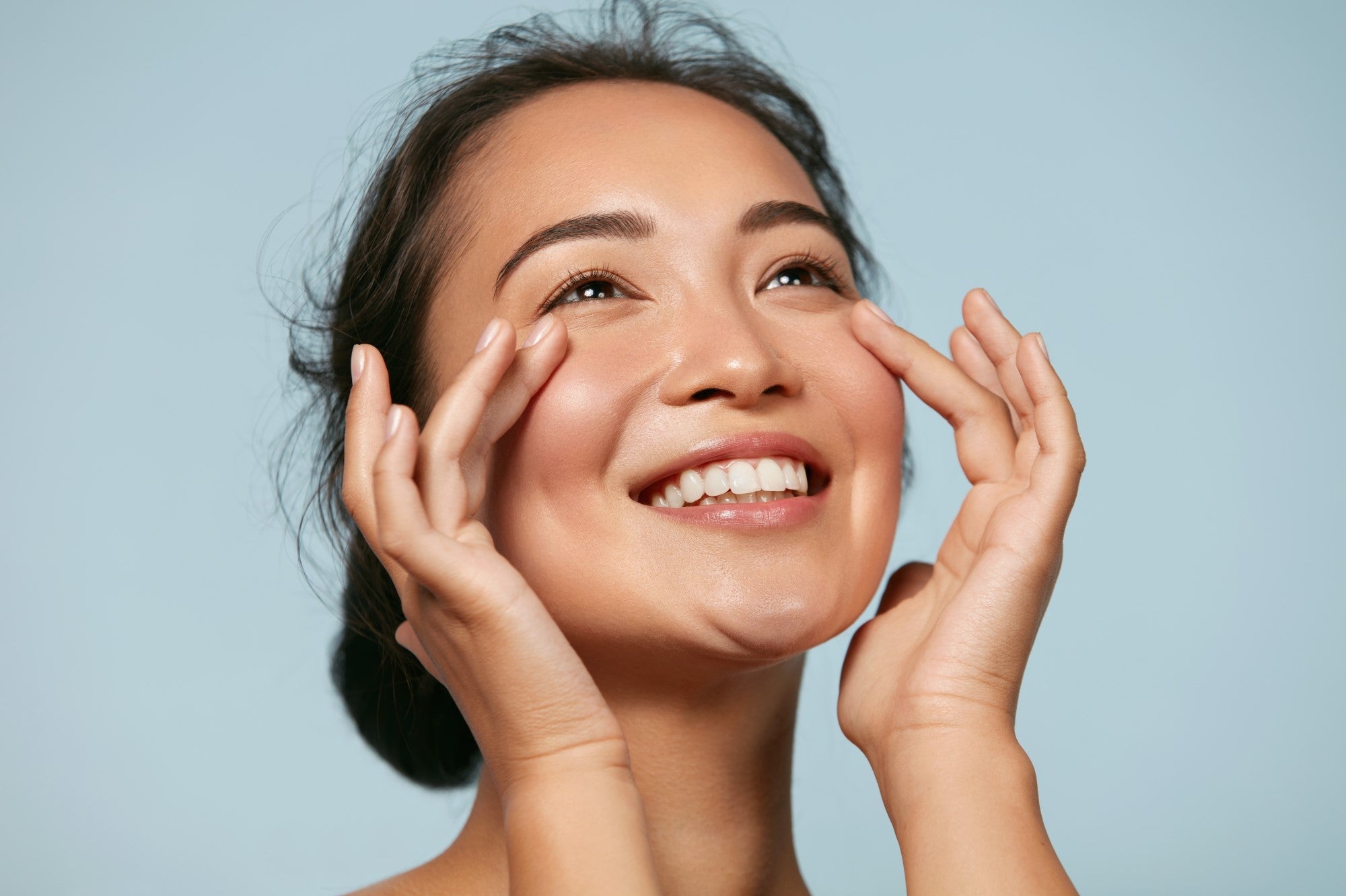 Premium women's skincare featuring serums, moisturizers & anti-aging treatments. Achieve radiant, youthful skin with clinically proven formulas.