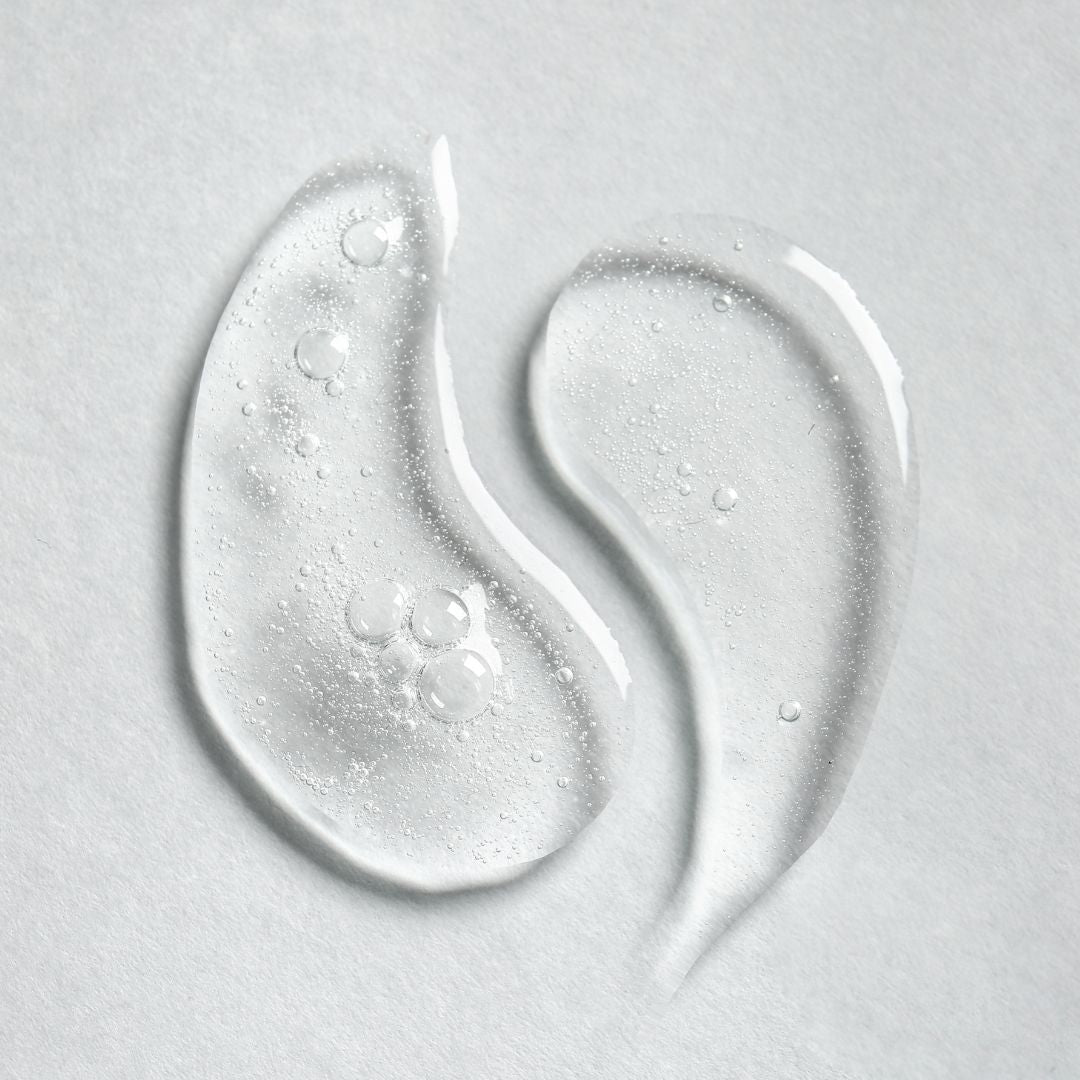How to Layer Hyaluronic Acid and Vitamin C for Autumn Glow
