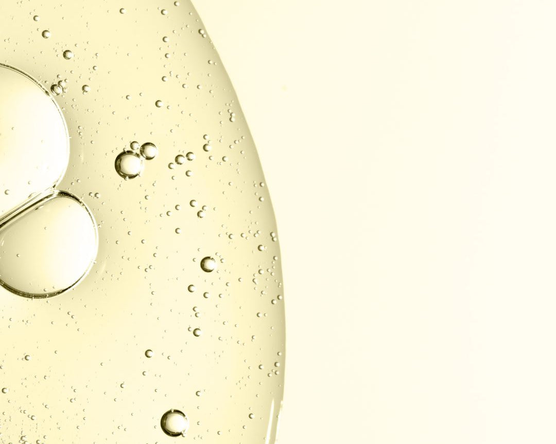 How to layer vitamin C serum with retinol