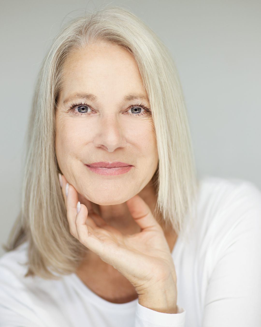 Menopause and Your Lashes: How to Restore Strength and Volume