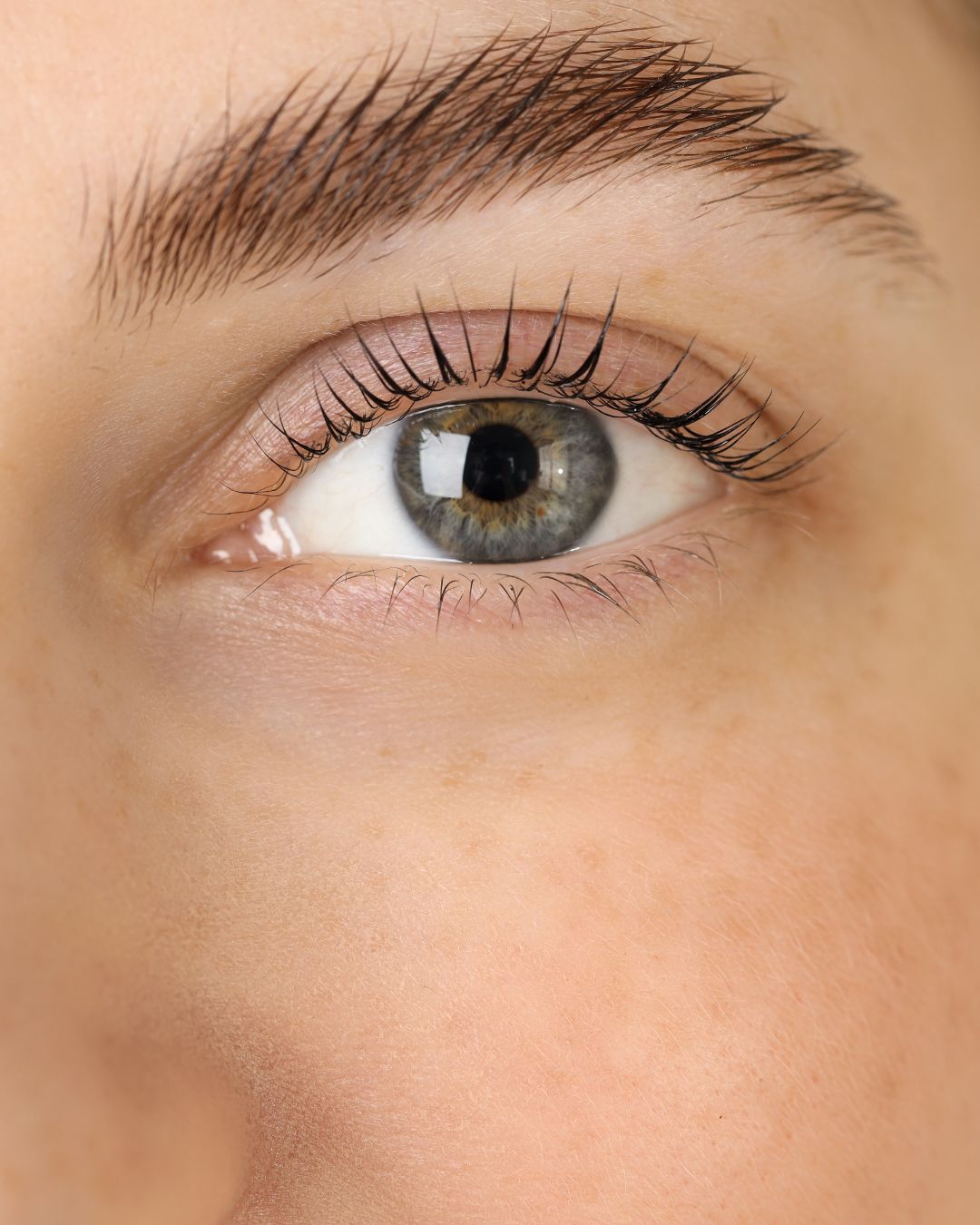 Real People, Real Results: Why Our Lash Serum Has 5-Star Reviews