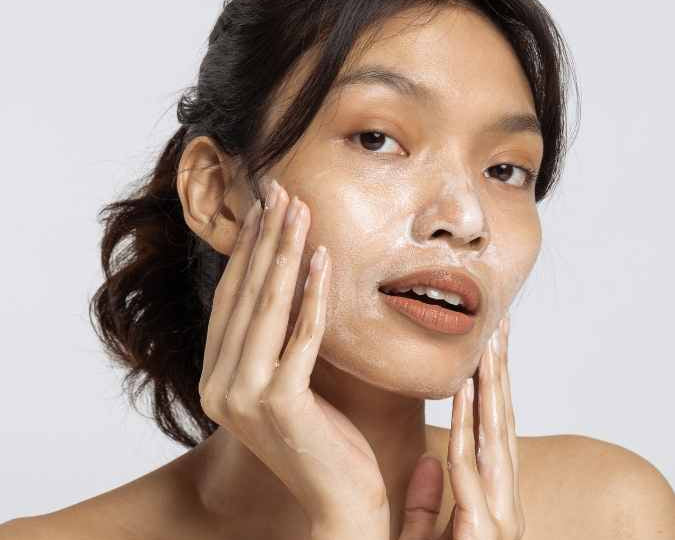 Which skincare products can you use alongside Retinol?