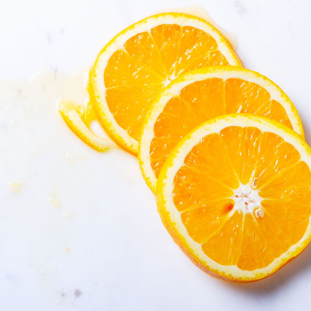 Vitamin c helps to reduce the appearance of fine lines and wrinkles and is an effective age spot correcting ingredient that helps brighten and hydrate the complexion.