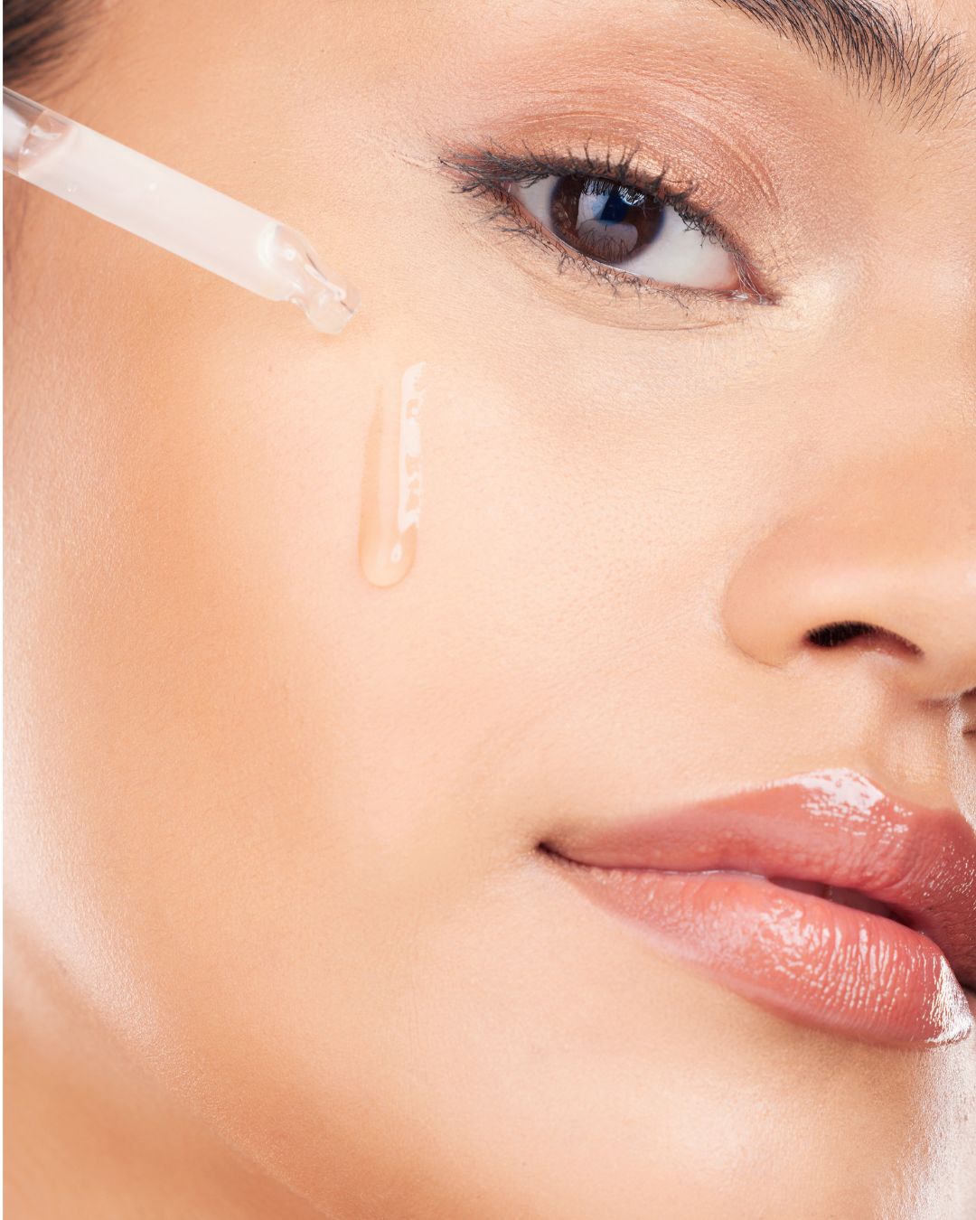 What_happens_when_you_stop_using_a_Hyaluronic_Acid_Serum.jpg